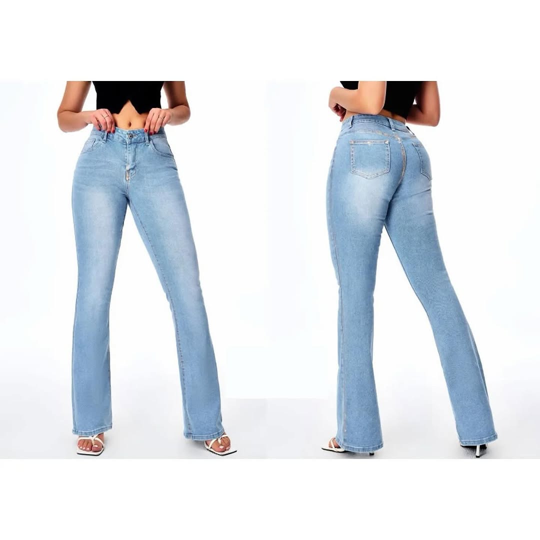 Jeans chiari a zampa, modello slim fit con effetto push up, vista fronte e retro
